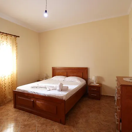 Mato Apartament Saranda